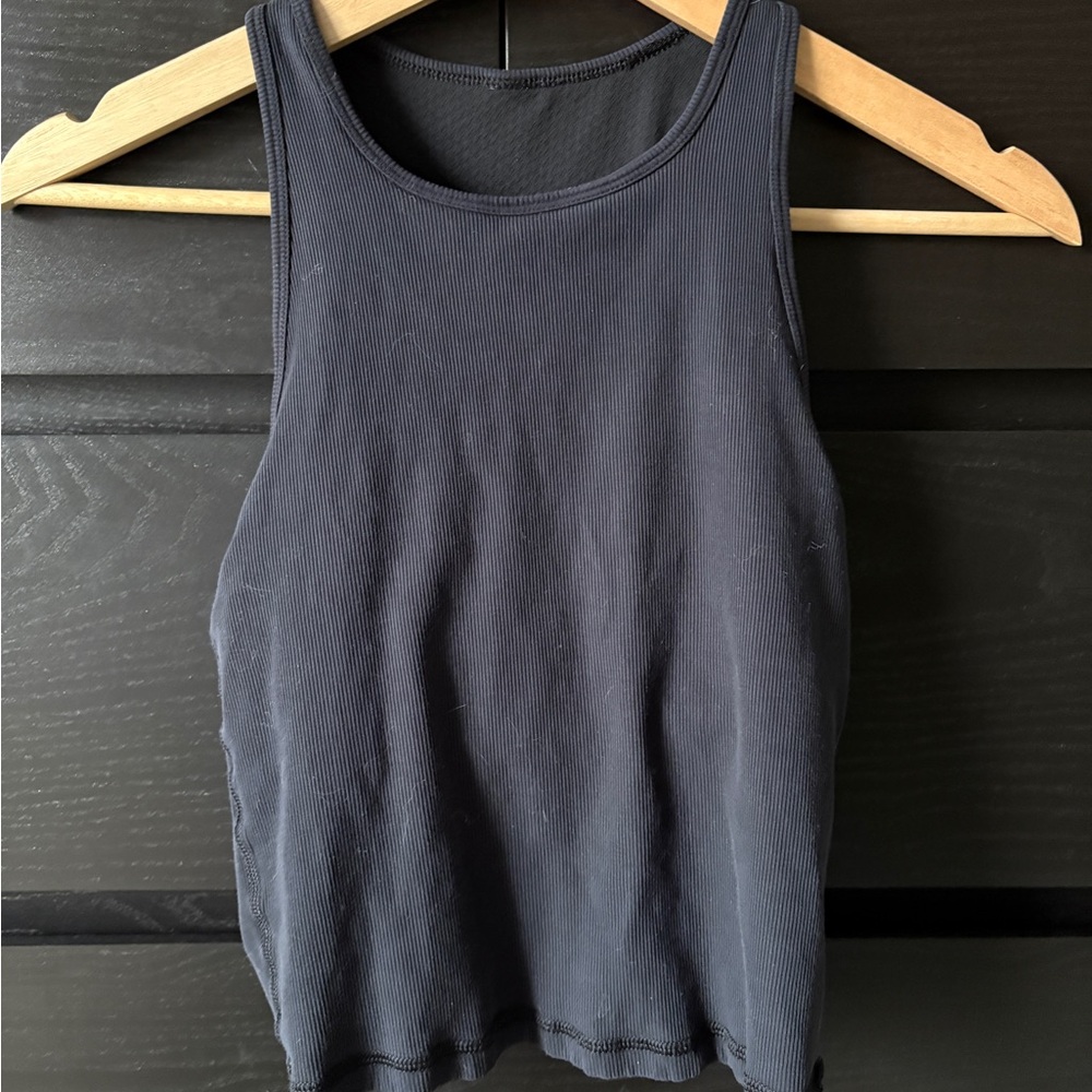 Vuori Racerback Tank w/ Built-In Bra